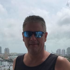 Meet your Posher, Corey